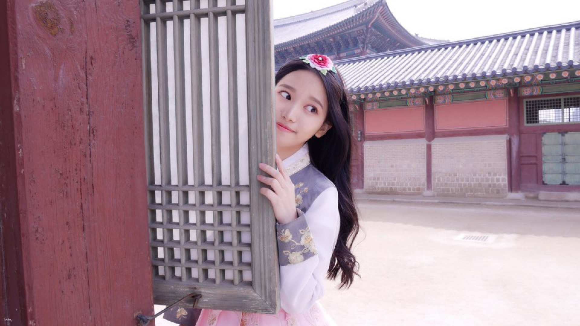 Immerse yourself in history at Gyeongbokgung Palace wearing a beautiful hanbok. Capture timeless moments while exploring breathtaking scenery and cultural heritage in Seoul.